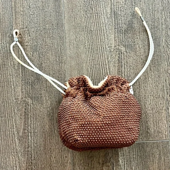 Elegant Cream-Brown Beaded Women's Bag - Picture 10 of 10
